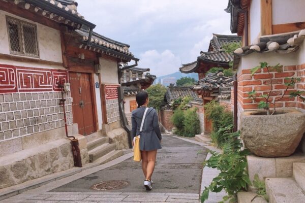 Asian women prefer traveling to Korea